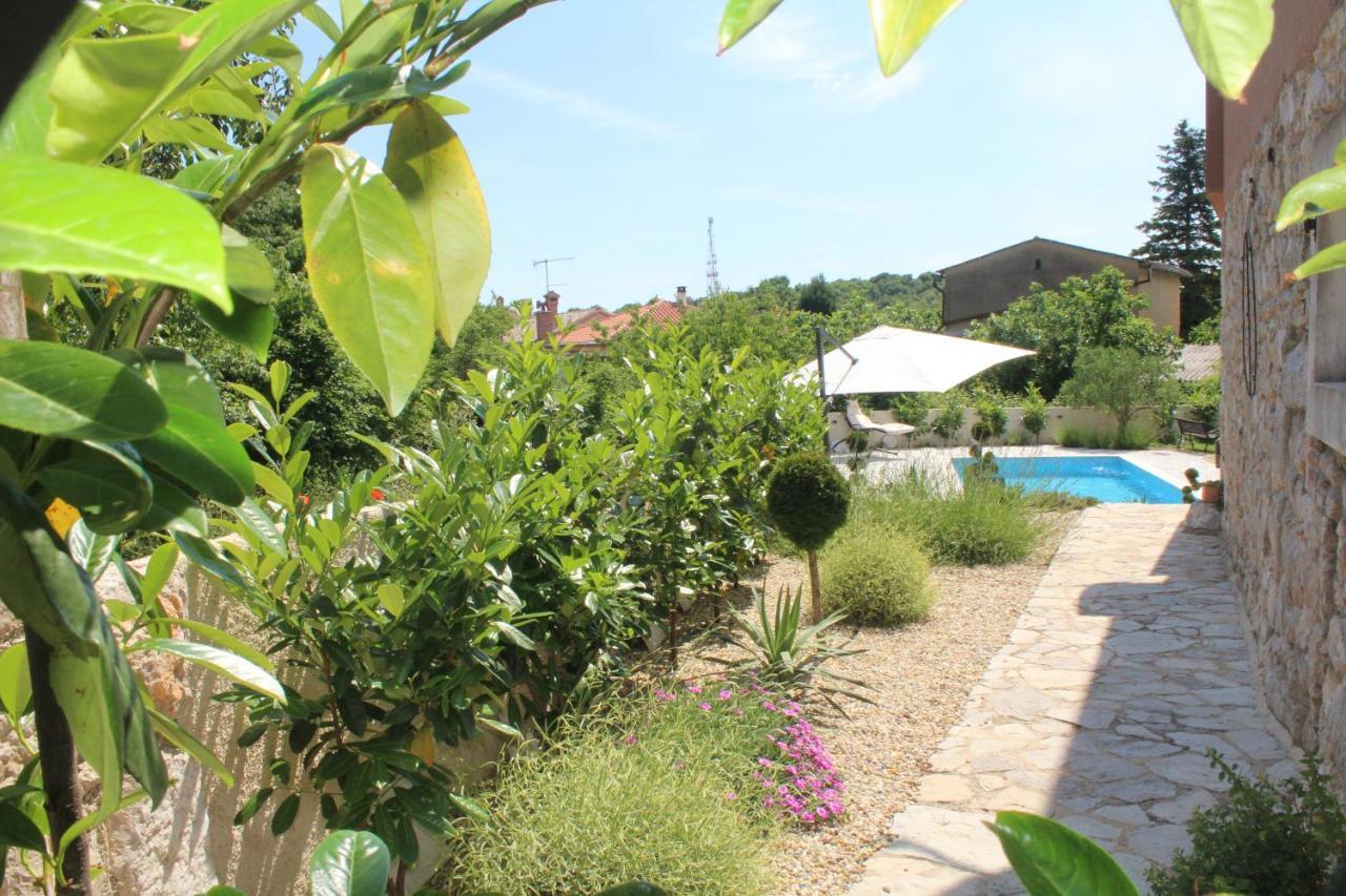 Villa Calma, Recharge Your Body And Mind Gabonjin Exterior photo